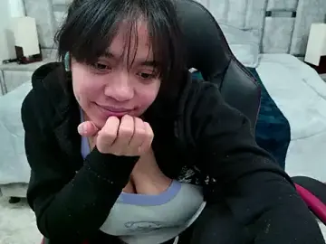 Stripchat Adult Webcam of laureentt_