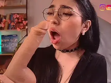 Stripchat Live Sex Cam of Sweet_Nyx