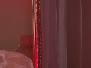 Stripchat Free Porn Cam of MeganStrain