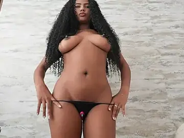 Stripchat Sex Cam of HOTBLACKANDWHITE2