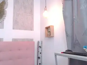 Stripchat Live Porn of zhamira_21
