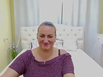 Stripchat Sex Cam of DianaMGG