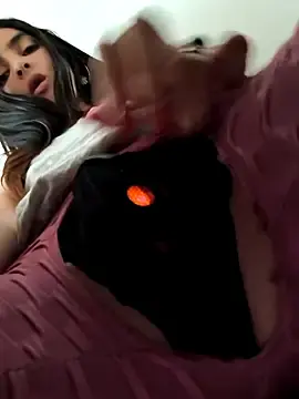 Stripchat Free Porn Cam of Sam_Sara