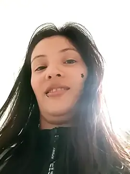 Stripchat Adult Video Chat of Naiara_Love