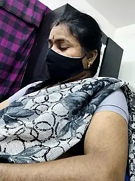 Stripchat Sex Cam of Tamilrojanew