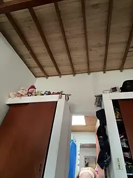 Stripchat Free Porn Cam of emmyjhonson07