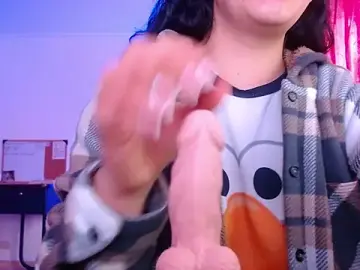 Stripchat Nude Webcam of VALERY_MEER