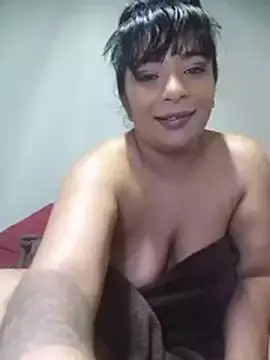 Stripchat Free Porn Cam of indianstormxo_