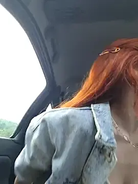 Stripchat Sex Chat of sweetdreem_-_-_-_-_
