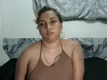 Stripchat Live Sex Cam of Summerbkaze29