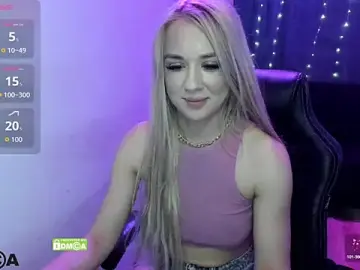 Stripchat Free Live Porn of CrystalGirl99