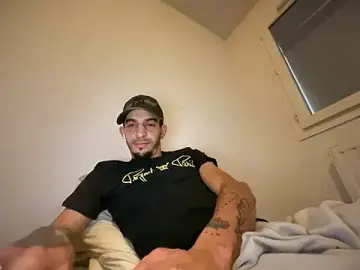 Stripchat Adult Webcam of Rebeu313