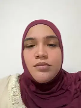 Stripchat Sex Cam of sweetmuslim01