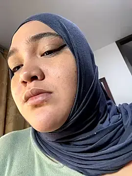 Stripchat Adult Webcams of sweetmuslim01