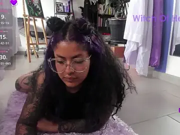 Stripchat Adult Webcams of witchviolet