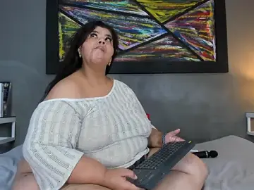 Stripchat Adult Webcam of Charlotte_curvy_