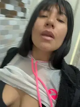 Stripchat Free Live Porn of kim_monti