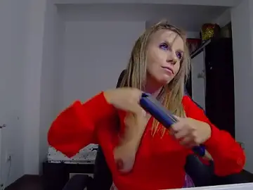 Stripchat Best Webcam of DedeSibel