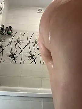 Stripchat Free Live Porn of -SweetDi-