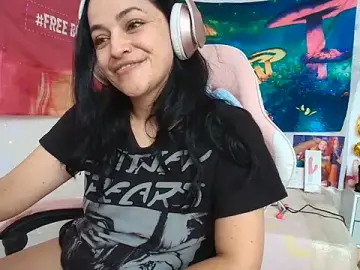 Stripchat Adult Webcam of LovelyAzucena