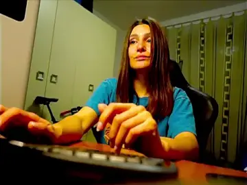 Stripchat Watch Live Sex Cams of GodlyTheia