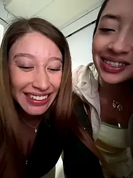 Stripchat Nude Webcam of roouse