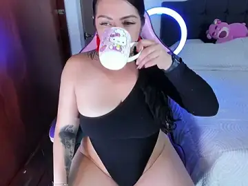 Stripchat Free Live Porn of saphira_owen