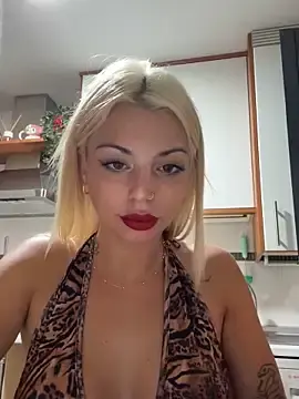 Stripchat Live Porn of NoeliaGarcia17