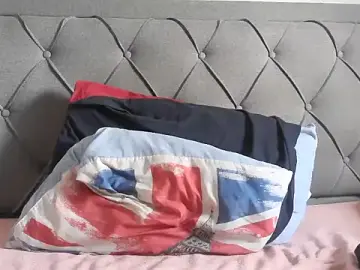 Stripchat Live Sex Cam of bunnyfox420