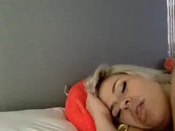 Stripchat Live Sex of toomuchofafreak