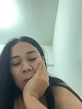 Stripchat Live Sex Cam of Kismaraya