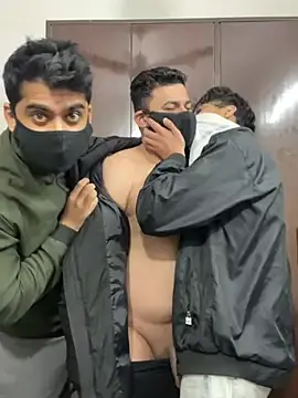 Stripchat Live Sex of John_desihunk