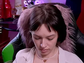 Stripchat Live Sex Cam of YourDarlingVivian