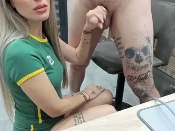 Stripchat Watch Live Sex Cams of cash_rules77