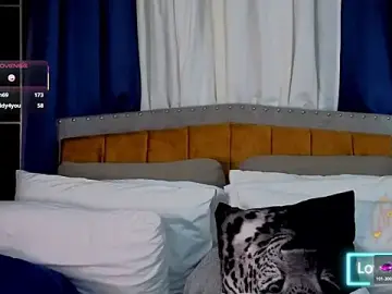 Stripchat Watch Live Sex Cams of RickG_Oficial