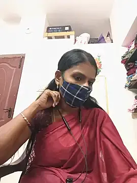 Stripchat Nude Webcam of Tamil_Yalini12