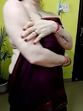 Stripchat Live Sex Cam of Indian_Coupl3