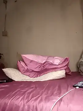 Stripchat Adult Webcams of Petite_24