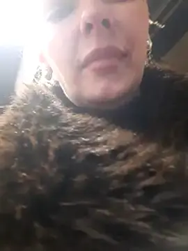 Stripchat Sex Cam of Dirtyfeelin