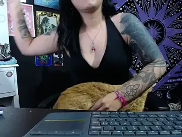 Stripchat Best live sex cam show of Yourmadame_P