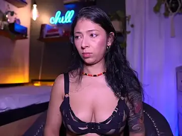 Stripchat Sex Cam of camila3__