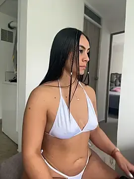 Stripchat Live Sex of LauraCadwell