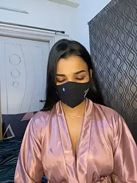 Stripchat Free Porn Cam of its_ur_flora