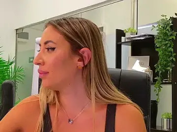 Stripchat Free Porn Cam of BabesGoWild