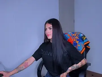 Stripchat Live Sex Cam of Lisegg_