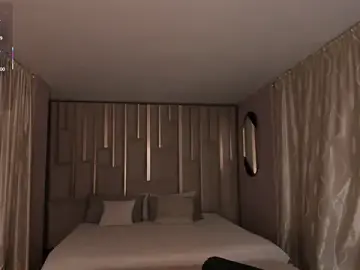 Stripchat Free Live Porn of MilaLawrence