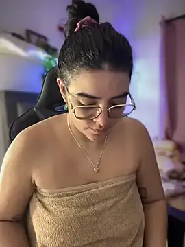Stripchat Free Porn Cam of Lia_flowers