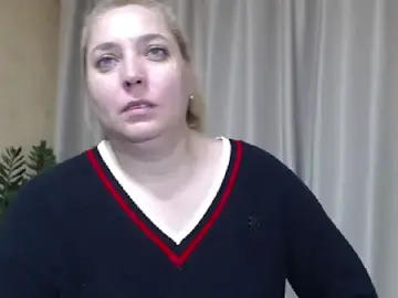 Stripchat Free Live Porn of sweetpussy13