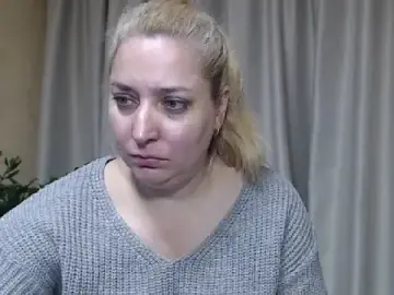 Stripchat Adult Webcam of sweetpussy13