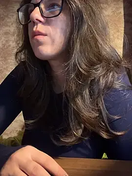 Stripchat Live Porn of NadiraNoor